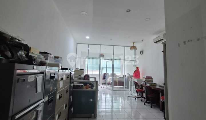 For Rent: 4-Story Connected Shophouse in Sunter