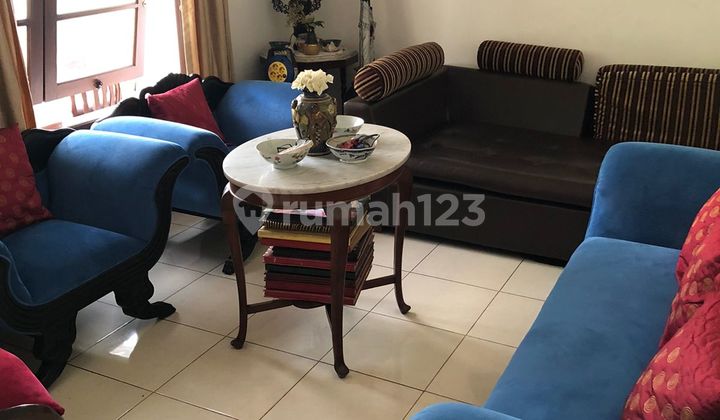 Rumah 2 Lantai Komplek Robina Townhouse Jatiwaringin Siap Huni Rumah 2 Lantai Komplek Robina Townhouse Jatiwaringin Siap Huni