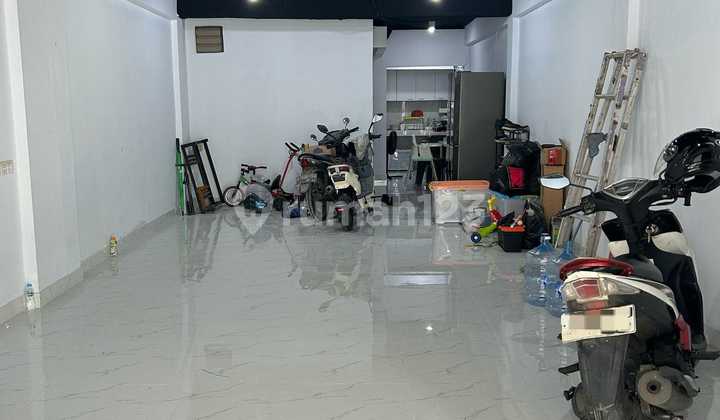 Ruko 2 Lantai Baru Renovasi Bersih Di Summarecon Kelapa Gading 