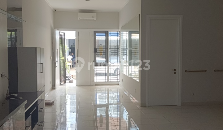 Rumah Grand Orchard Ebony Kelapa Gading Siap Huni