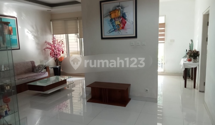 For Sale, 2-Story House in Gading Kirana, 4 Bedrooms 2