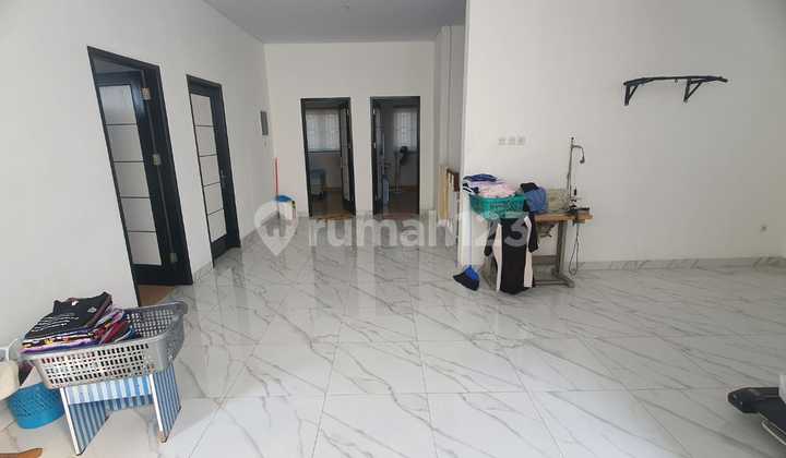 For Sale 3-Story House with Swimming Pool in Sunter Agung