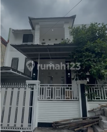 For Rent Fast Beautiful and Ready-to-Occupy House, Strategically Located in Rawamangun 1