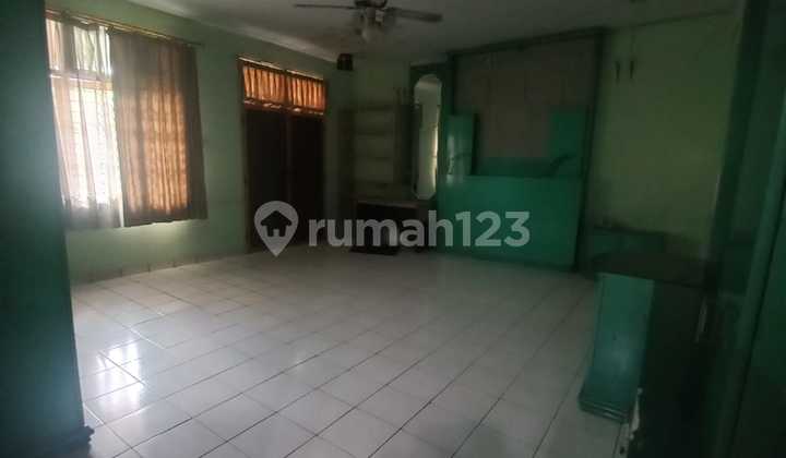 Dijual Rumah Tua di Gading Kirana 3 Row Mobil 2