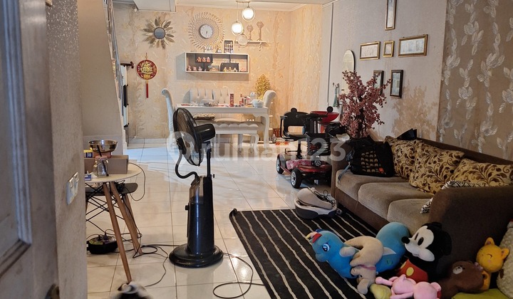 Dijual Rumah Taman Semanan Indah, Jakarta Barat 2