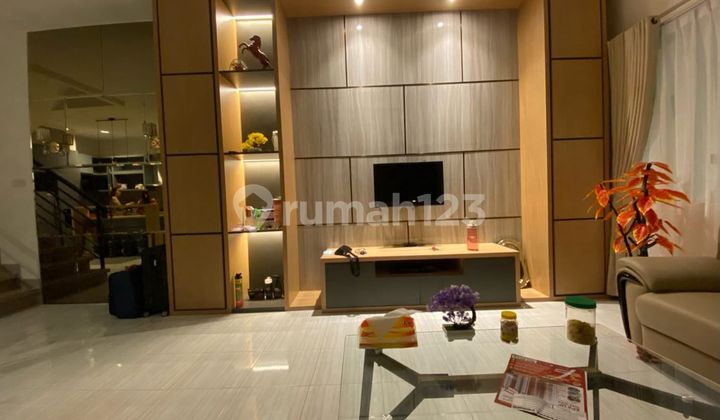 Dijual Rugi Rumah 3.5 Lantai Cendrawasih Residence, Jl. Cengkareng Barat, Jakarta Barato