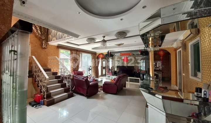 Rumah Cantik Hoek Premier Mansion, Jakarta Utara Bagus 1