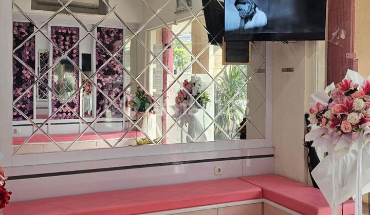 Dijual/Disewa Ruko Klinik Kecantikan di Gading Serpong, Tangerang