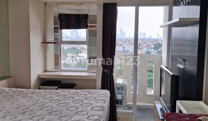 For Rent Corner Studio Apartment Belmont, Kebun Jeruk