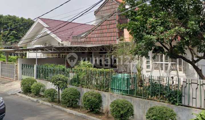 RUMAH LAMA HOOK TANAH LUAS DALAM KOMPLEK STRATEGIS di PANCORAN JAKARTA SELATAN 2