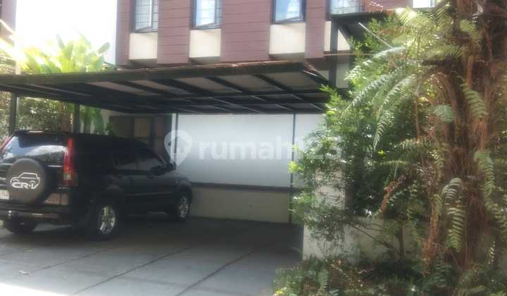 Dijual Cepat Rumah Artistik Murah 2 Lantai Terawat Lokasi Di Lingkungan Nyaman Jagakara Jakarta Selatan