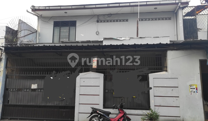 For Sale House Suitable for Laundry Business Strategic Location Near Johar Baru Central Jakarta 2