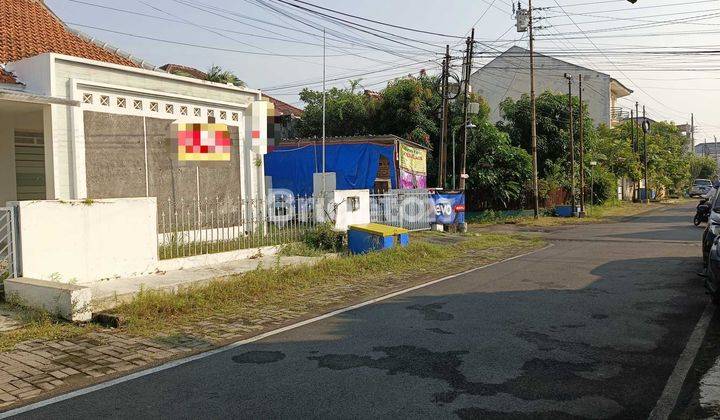 RUMAH UNTUK USAHA TENGAH KOTA SEMARANG 1