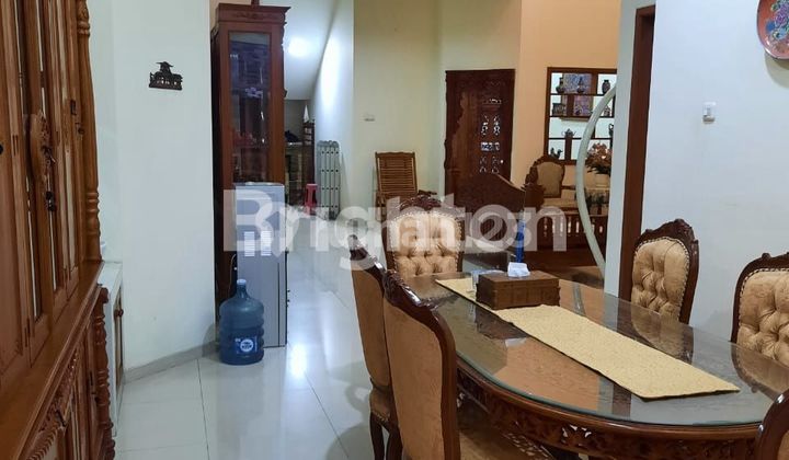 RUMAH MEWAH 2 LANTAI TENGAH KOTA JERUK SEMARANG 2