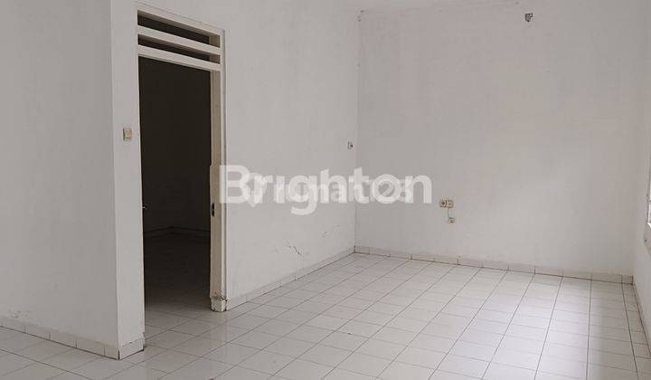 RUMAH UNTUK USAHA TENGAH KOTA SEMARANG 2