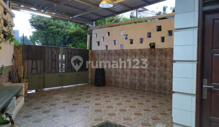 Rumah Strategis Dekat Fasilitas Umum di Kanguru Semarang Rumah 2