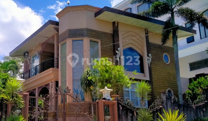 Luxurious 2-Story Villa with Cool Air in Bandungan, Semarang 1