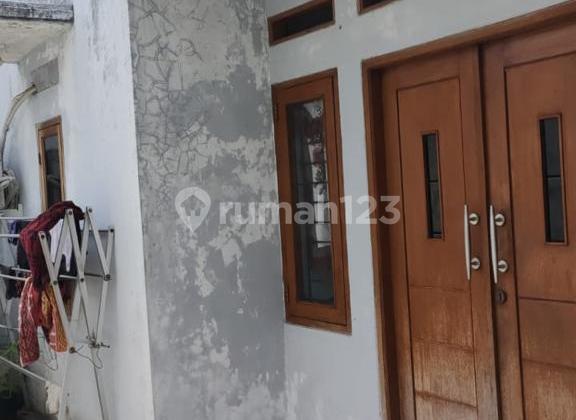 Sell Flood-Free House in Duren Tiga, South Jakarta Sell Flood-Free House in Duren Tiga, South Jakarta