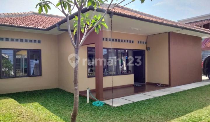 Rumah Asri Lokasi Strategis 4 BR Siap Huni di Petogagan, Kebayoran Baru - Jakarta Selatan