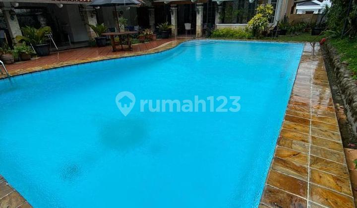 House in a Safe and Comfortable Environment with a Swimming Pool in Sentul City, Bogor.