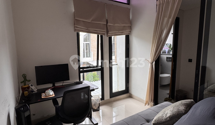 Rumah Bagus Hunian Ekslusif Lokasi Strategis di Provence Suites BSD City, Tangerang 2