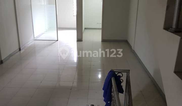 4 1/2 Story Shop House Facing Main Road in Mampang Prapatan Duren Tiga, South Jakarta 2