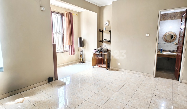 Rumah Bagus 2 Lantai di Permata Buana, Puri Kembangan - Jakarta Barat 2