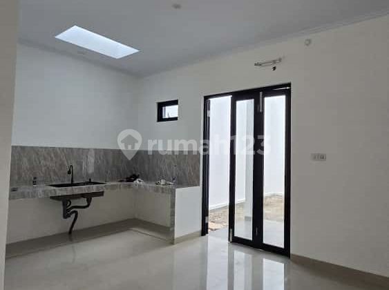 A strategically located house with a quiet and comfortable environment in South Meruya, West Jakarta. 2