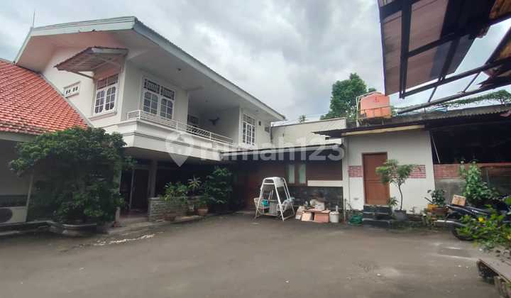 Rumah Cantik 2 Lantai di Mampang Prapatan, Jakarta Selatan Rumah Cantik 2 Lantai di Mampang Prapatan, Jakarta Selatan