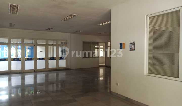 Sewa Ruang Usah Bisa Buat Cafe/kantor di Daerah Wijaya 1, Jakarta Selatan