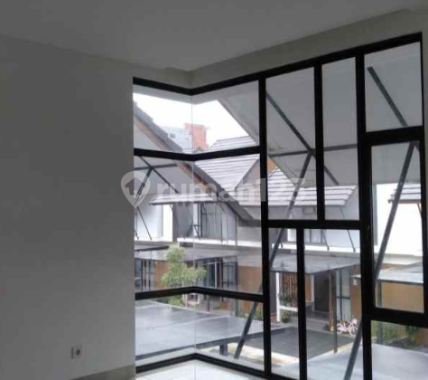 Rumah Cantik 2 Lantai di Cluster Mahakam, Jakarta Garden City - Jakarta Timur Rumah Cantik 2 Lantai di Cluster Mahakam, Jakarta Garden City - Jakarta Timur