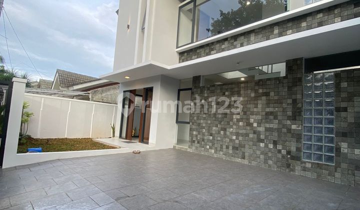 Rumah Bagus Dan Baru Di Kencana Loka Bsd ( Rtn)