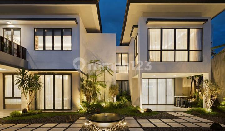 Rumah Mewah di Navapark Cluster Lakewood Bsd City