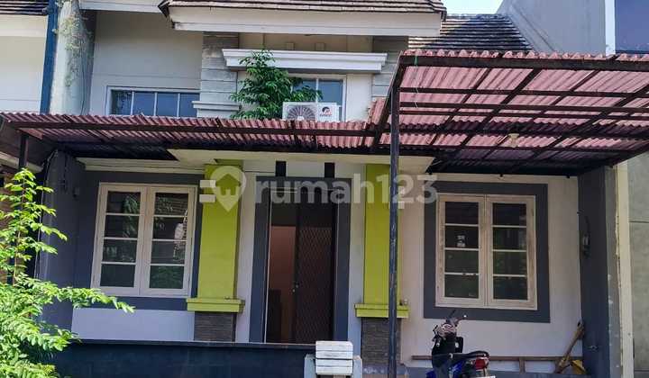 Ready-to-Occupy House in Delatinos BSD, South Tangerang Ready-to-Occupy House in Delatinos BSD, South Tangerang