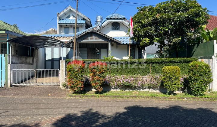 Rumah Dibawah Pasaran di Komplek Elit Cileunyi Rumah Dibawah Pasaran di Komplek Elit Cileunyi