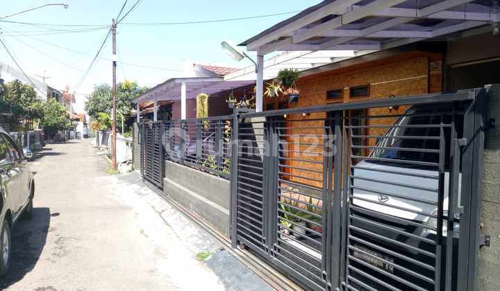 House in the Margahayu Permai Kopo Complex 2