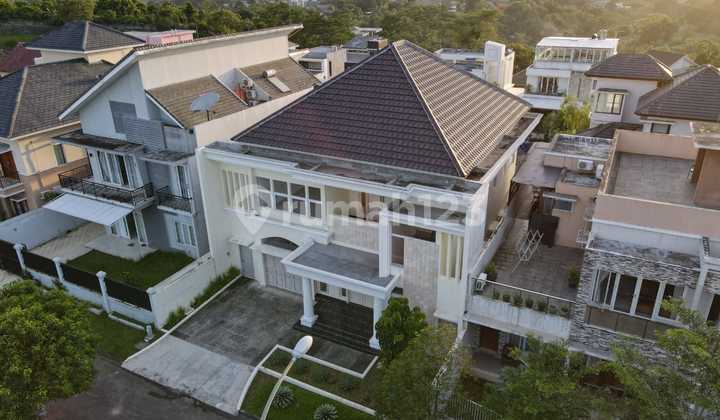 Classic Pemandangan Gunung Dan Lingkungan Yang Nyaman