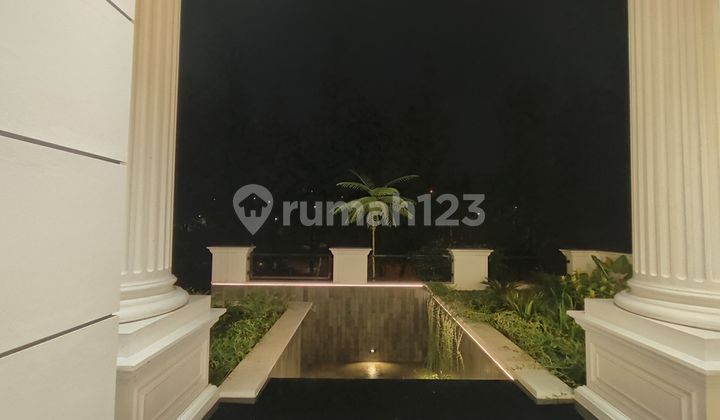 Rumah Premium Mewah Megah Depan Green Area  2