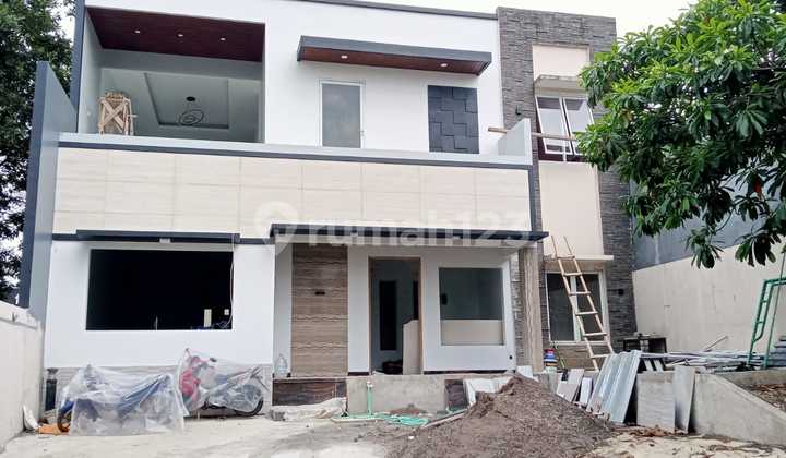Rumah Strategis Cluster Depan Dekat Jantung Kota di Sentul City