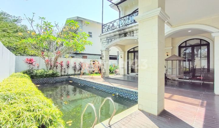 Rumah Bagus SHM Sentul City, Bogor kolam renang dan lift