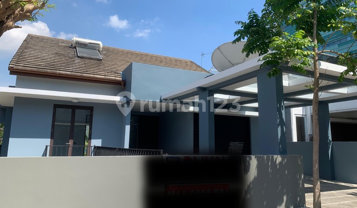 Minimalis Modern Bagus SHM View Gunung di Sentul City