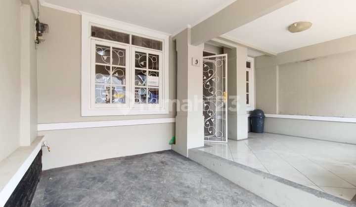 Rumah Bagus Semi Furnished SHM Sentul City, Bogor