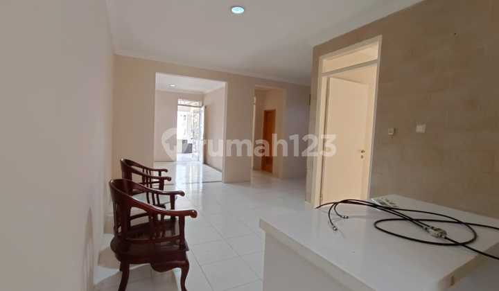 Nice House Semi Furnished SHM Sentul City, Bogor 2