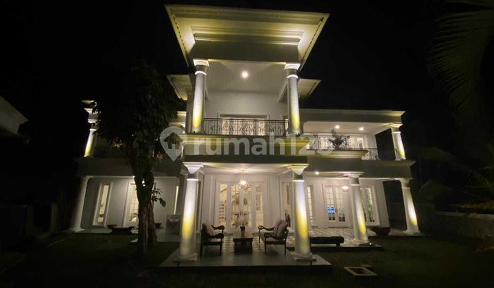 Luxurious Furnished House with Spacious Garden, Mountain View, Near Sentul City Center Bogor Luxurious Furnished House with Spacious Garden, Mountain View, Near Sentul City Center Bogor