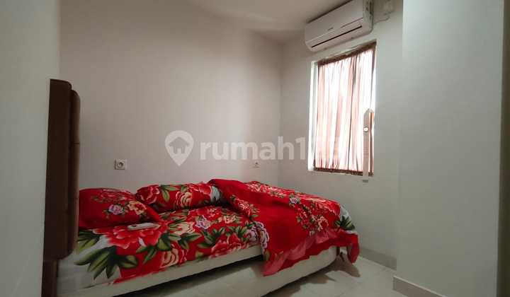 View Gunung Dekat Dengan Pusat Perbelanjaan Dan Rumah Sakit