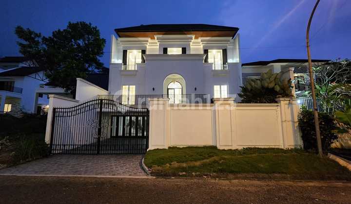 Rumah yang artistik banget view gunung dan dekat pusat kota