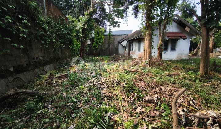 Ngantong Land, Strategic Environment, Peaceful and Lush in Griya Loka, BSD, Tangerang