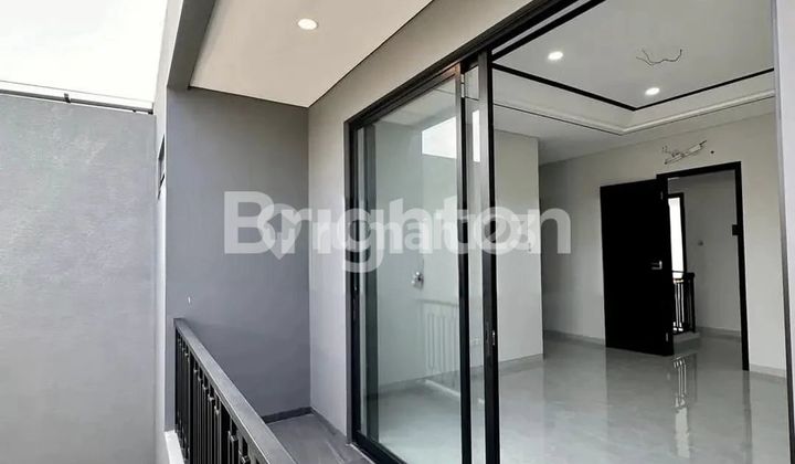 Murah Rumah Baru Gress Woodland Citraland Surabaya.  2