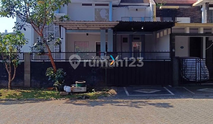 For Rent: Hook House 215m², SHM Certificate, Permata Jingga, Lowokwaru, Malang For Rent: Hook House 215m², SHM Certificate, Permata Jingga, Lowokwaru, Malang