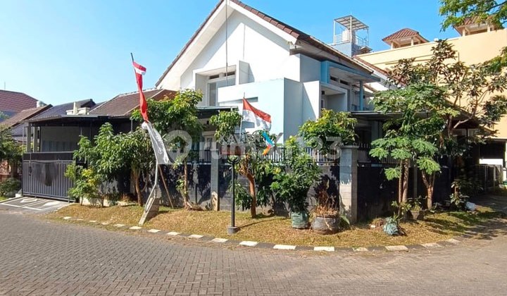 For Rent: Hook House 215m², SHM Certificate, Permata Jingga, Lowokwaru, Malang For Rent: Hook House 215m², SHM Certificate, Permata Jingga, Lowokwaru, Malang